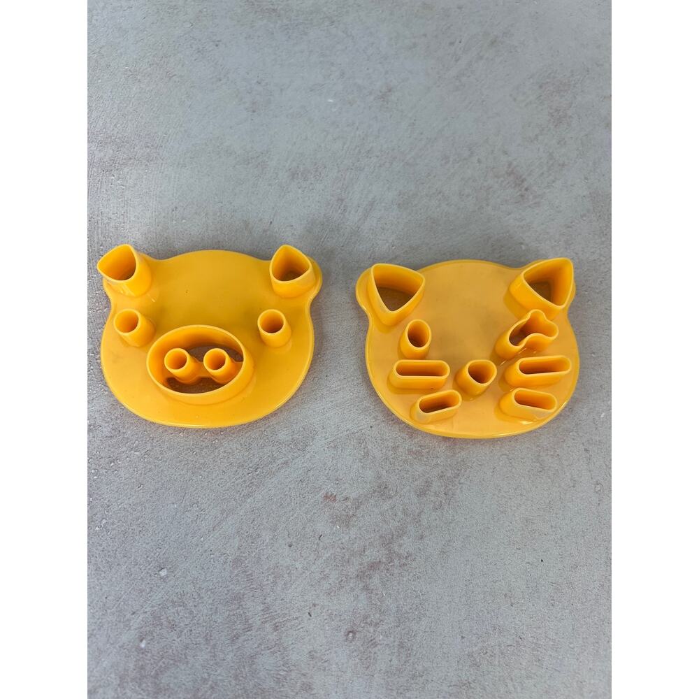 Pig And Cat cookie cutters clay press‎ set of two
